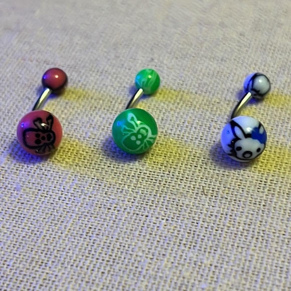 Belly button ring - Picture 3 of 5